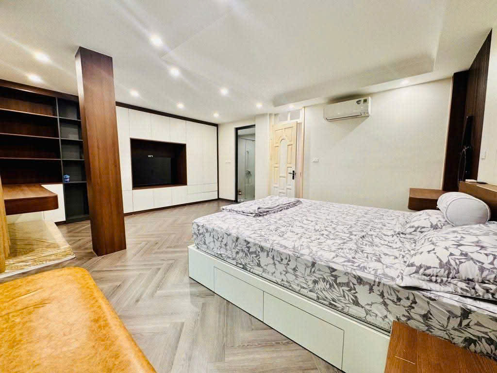 NHÀ ĐẸP ĐÓN TẾT TẠI VĂN PHÚ HÀ ĐÔNG. NGOÀI NGÕ RỘNG, TRONG FULL NỘI THẤT.